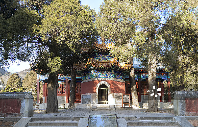 北京碧云寺御碑亭图片素材