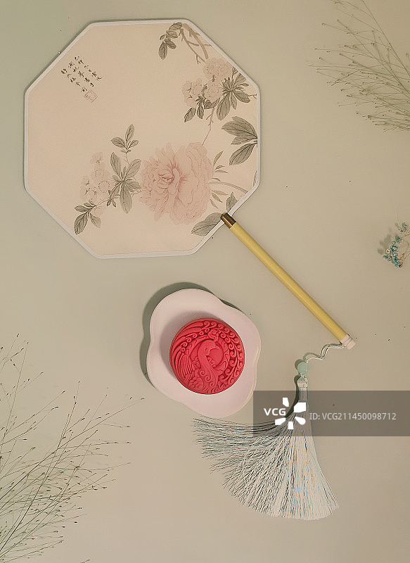 团扇才辞手，月饼已入碟 ins古风明调手机摄影图片素材