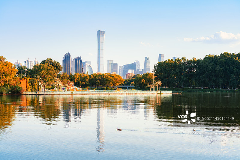 中国北京朝阳公园莲花湖自然建筑风光图片素材