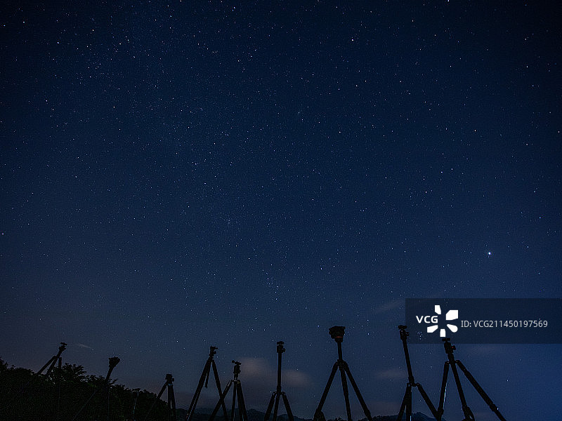 星空与三脚架图片素材