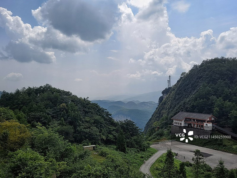 武陵山大裂谷图片素材