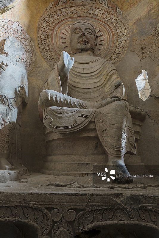 河北响堂山石窟大佛洞弥陀佛像图片素材