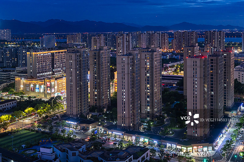 浙江省杭州市滨江区城市建筑夜景街道图片素材