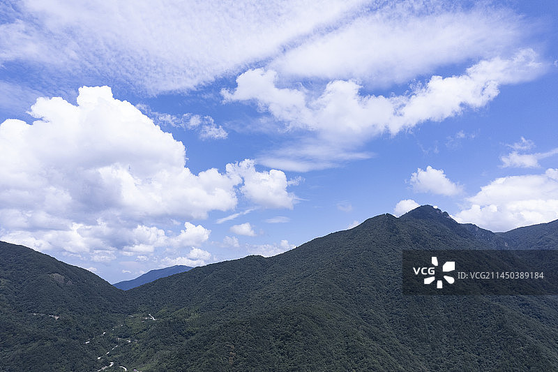 湖州安吉龙王山航拍风光图片素材