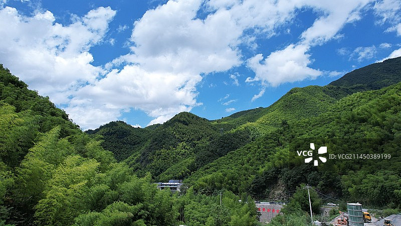 湖州安吉龙王山航拍风光图片素材
