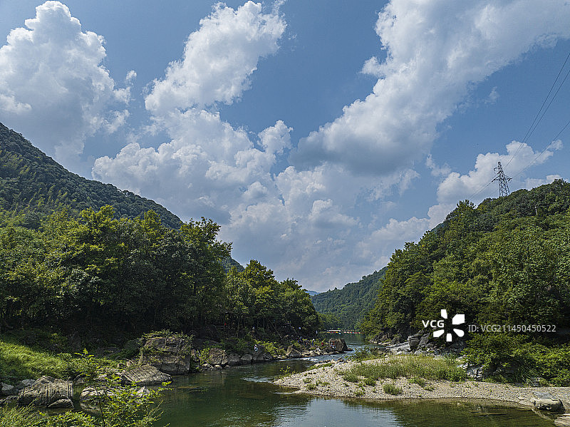 航拍安徽省池州市石台县怪潭漂流风景区图片素材