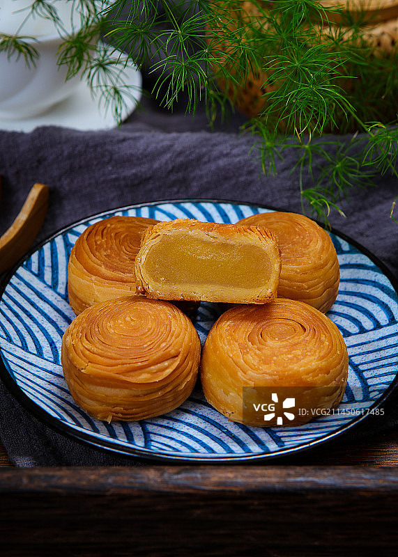 潮式酥皮月饼图片素材