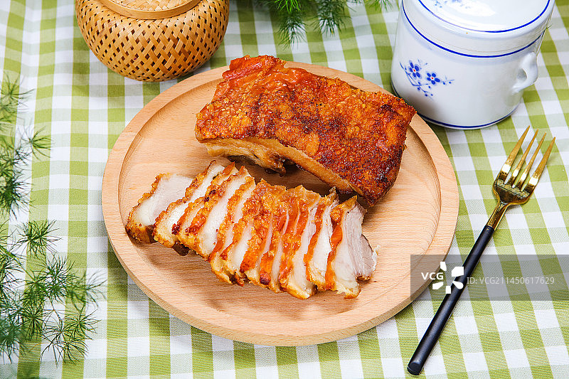 美味的脆皮烧肉图片素材