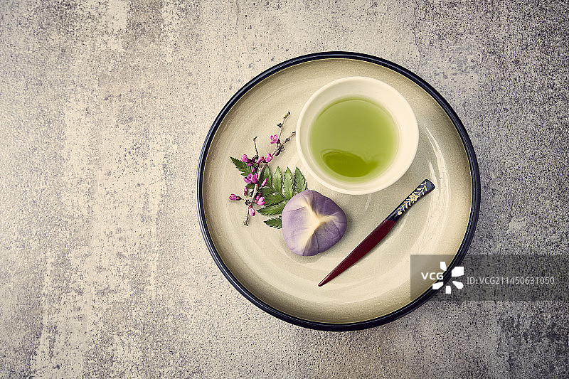 茶和日式甜点（圆盘）图片素材