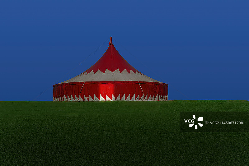 马戏团的大帐篷图片素材
