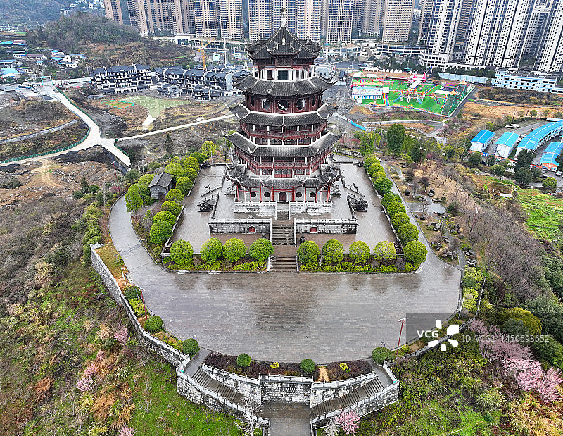 湖南省湘西州吉首市乾州古城文峰塔世纪广场航拍图片素材