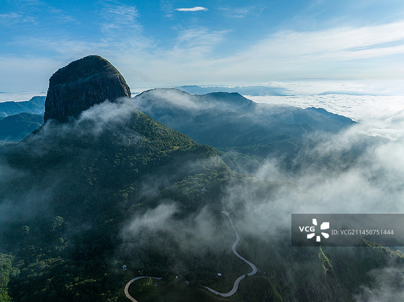 广西岑溪市天龙顶山地公园日出云海奇观图片素材