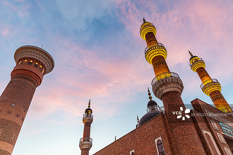 乌鲁木齐，二道桥清真寺傍晚风光图片素材