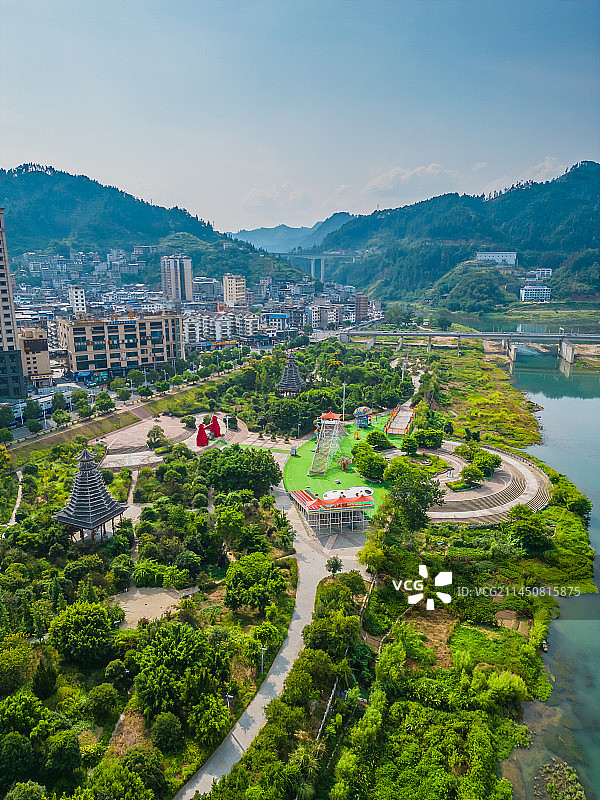 贵州榕江县城滨江建筑风光图片素材