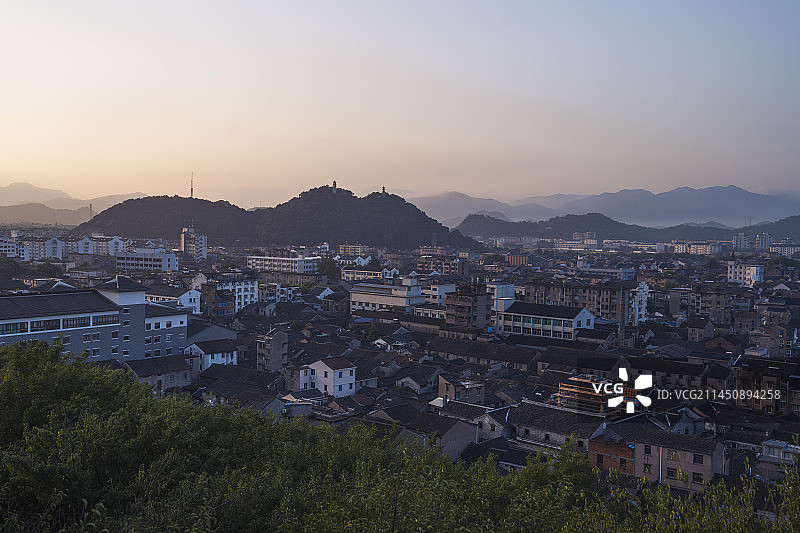 浙江临海 俯瞰台州府城 巾山图片素材