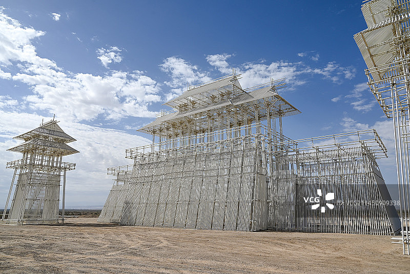 甘肃瓜州戈壁滩大型户外雕塑 无界/海市蜃楼图片素材