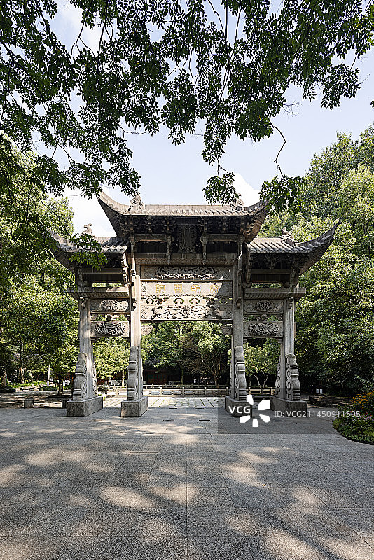 品字形石牌坊图片素材