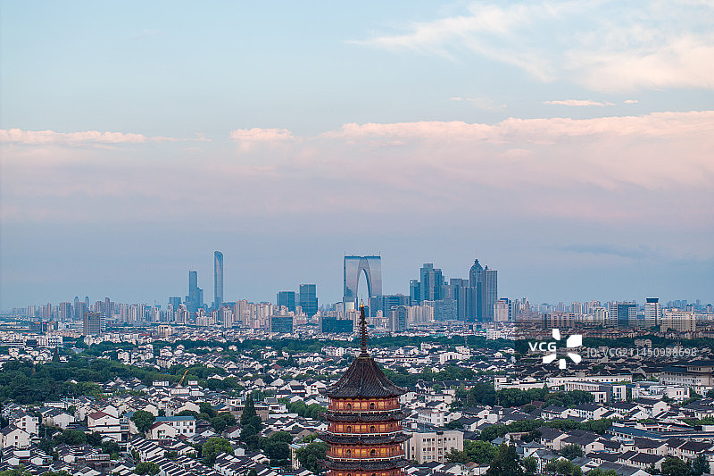 苏州姑苏区北寺塔附近日落风景图片素材