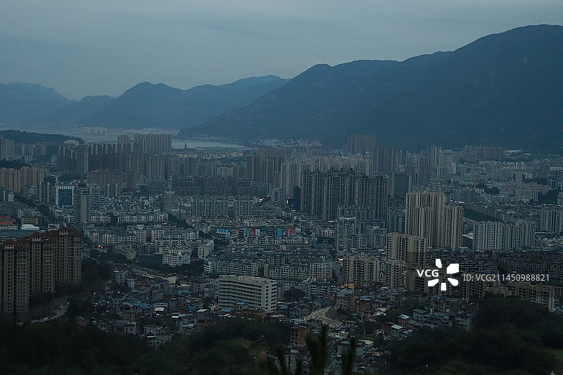 福建福州镜台山、烟霞阁、天王寺、金光禅寺、山脚下署前路街景以及俯拍视角下的宁德市区景观图片素材