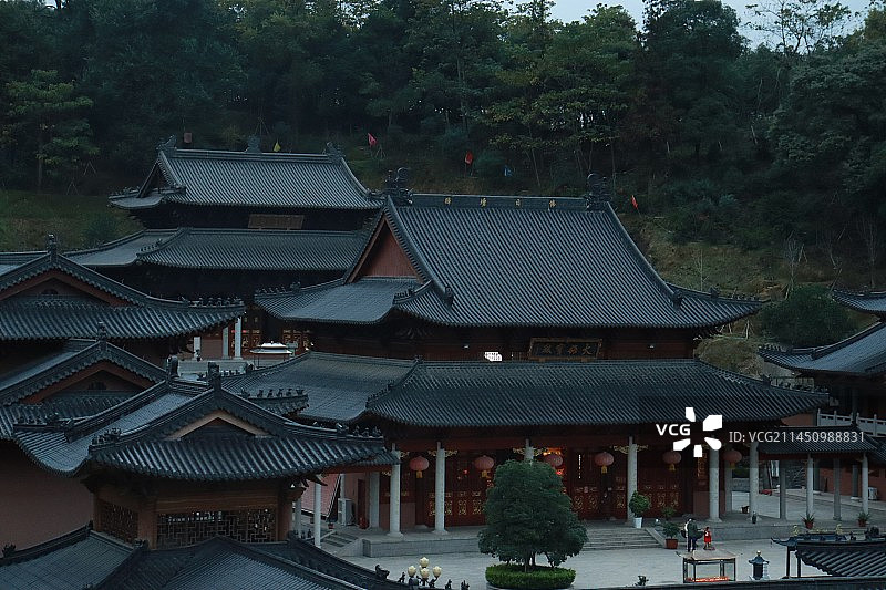 福建福州镜台山、烟霞阁、天王寺、金光禅寺、山脚下署前路街景以及俯拍视角下的宁德市区景观图片素材