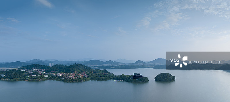 浙江省杭州市临安青山湖晨曦航拍图片素材