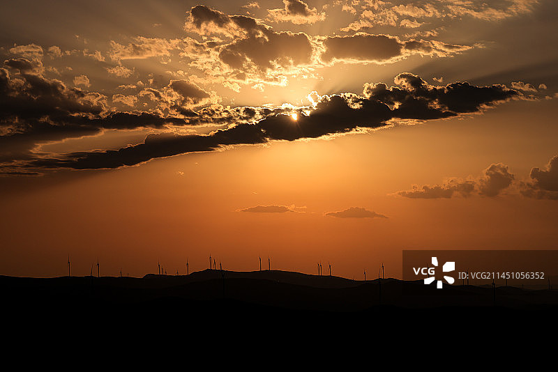 草原的夕阳图片素材