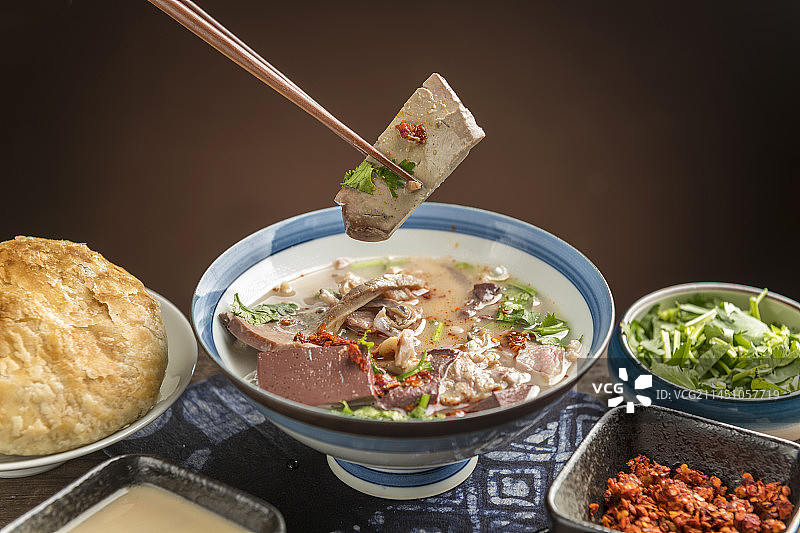 天津小吃羊杂汤羊杂碎羊杂烩特写图片素材