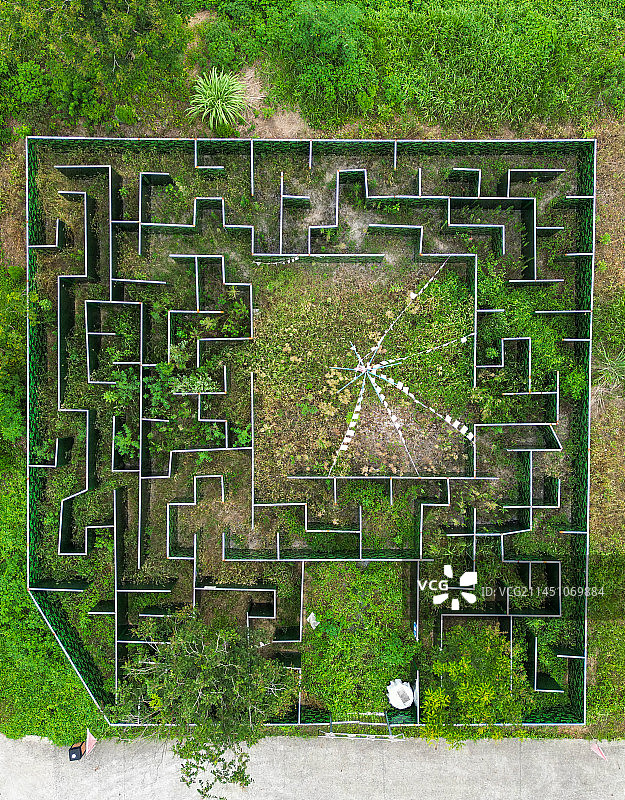 航拍迷宫图图片素材