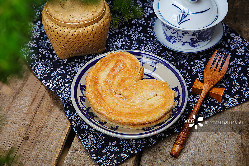 层次分明的马蹄酥图片素材