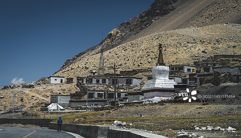西藏珠穆朗玛峰绒布寺图片素材