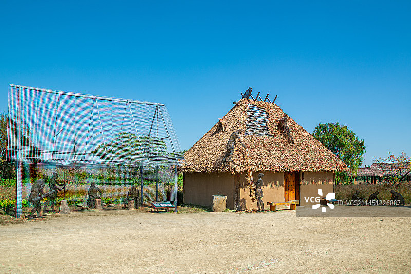 良渚古城遗址公园 原始人生活场景 良渚文明 古人建房图片素材
