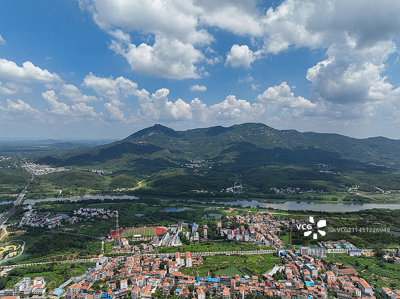 湖北武汉黄陂木兰山远景航拍图片素材