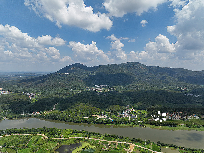 湖北武汉黄陂木兰山远景航拍图片素材