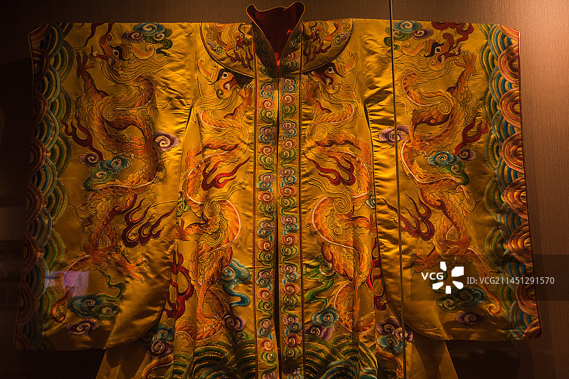 带龙的建筑雕刻图片素材