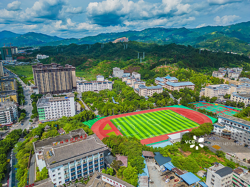 榕江第一中学航拍球场图片素材