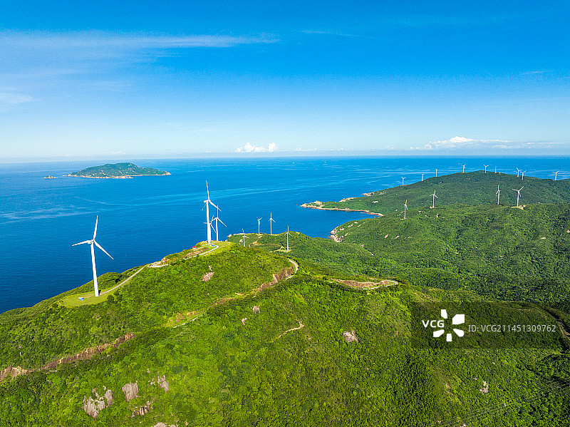 江门川山群岛上川岛海岛风力发电航拍图片素材