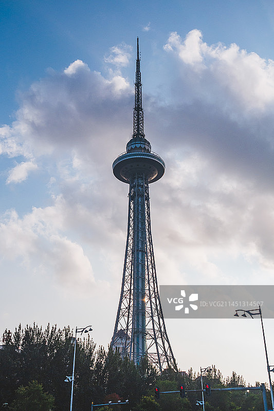 哈尔滨龙塔图片素材