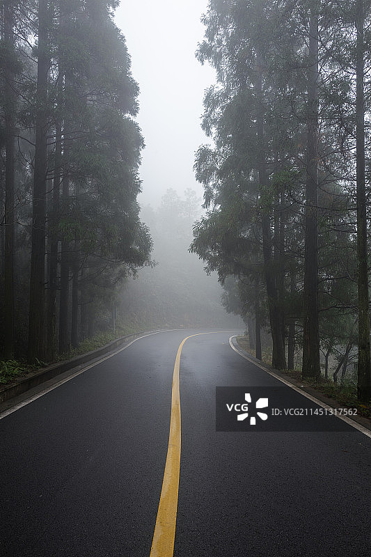 《前进的路》福州鼓岭图片素材