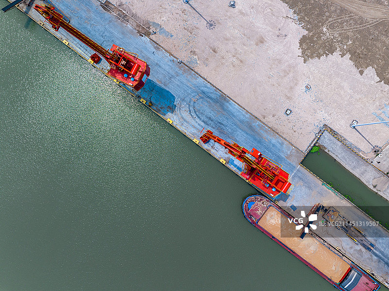 高视角俯拍河南项城港码头图片素材