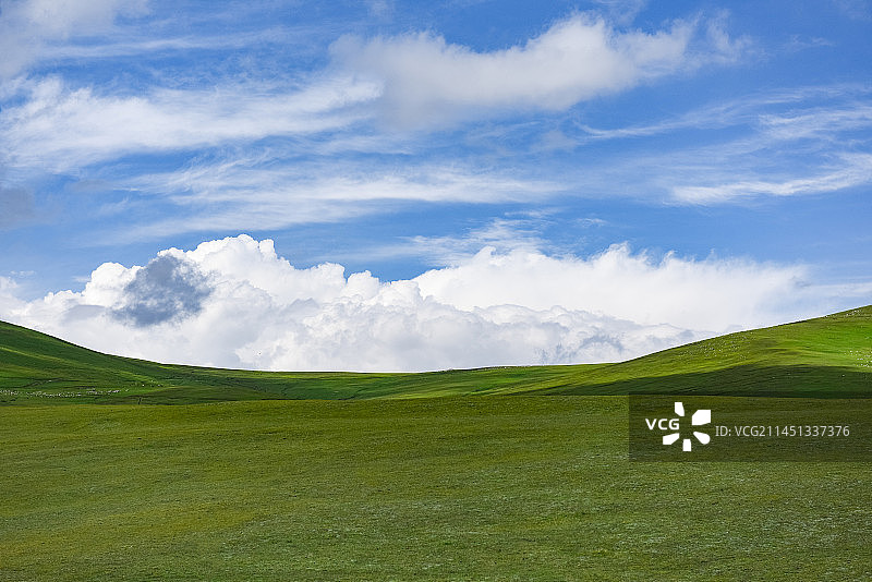 草原蓝天白云风光图片素材