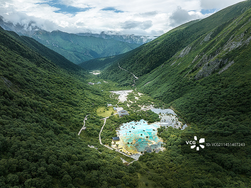 黄龙五彩池图片素材