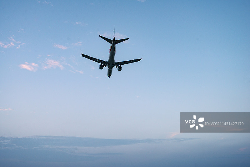 成都双流国际机场飞机起降图片素材
