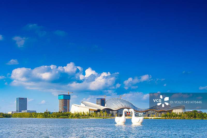 紫琅湖畔南通大剧院图片素材