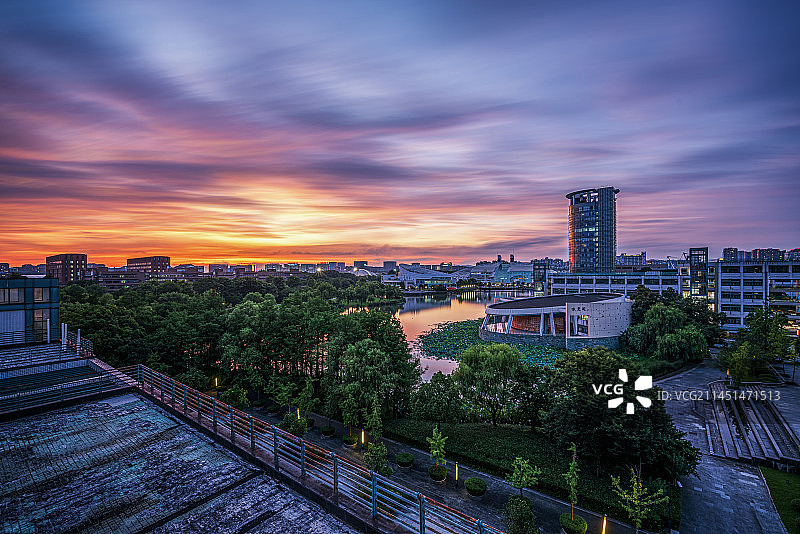 浙江大学启真湖晚霞图片素材