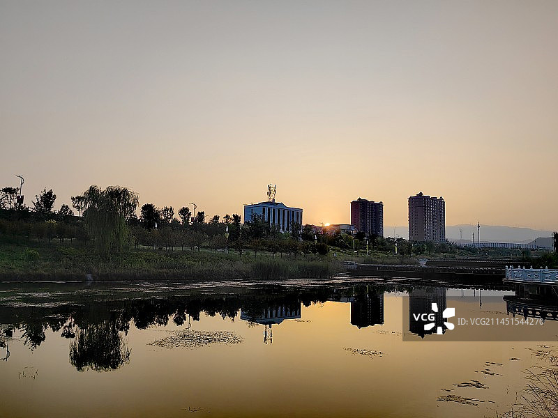 旭日初升图片素材