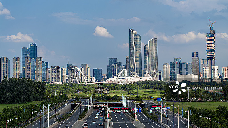 南京长江五桥远眺金融城CBD图片素材