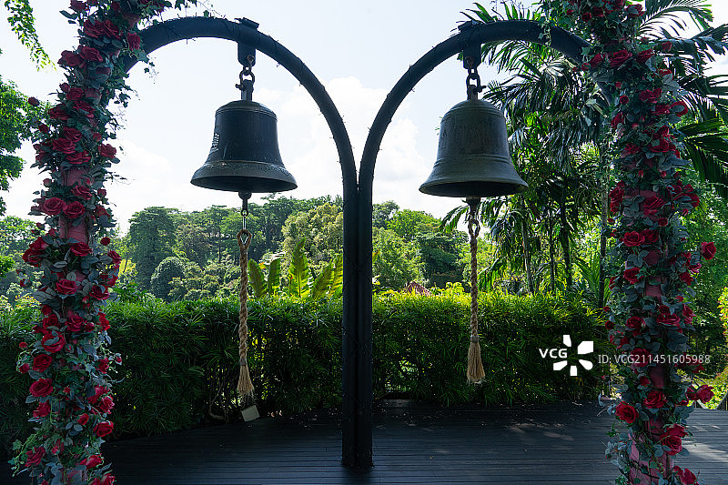 新加坡南部山脊公园的花柏山“幸福之钟”Bell of Happiness图片素材
