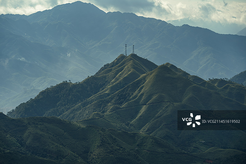 茂名信宜大喊地山脊线植被景观图片素材