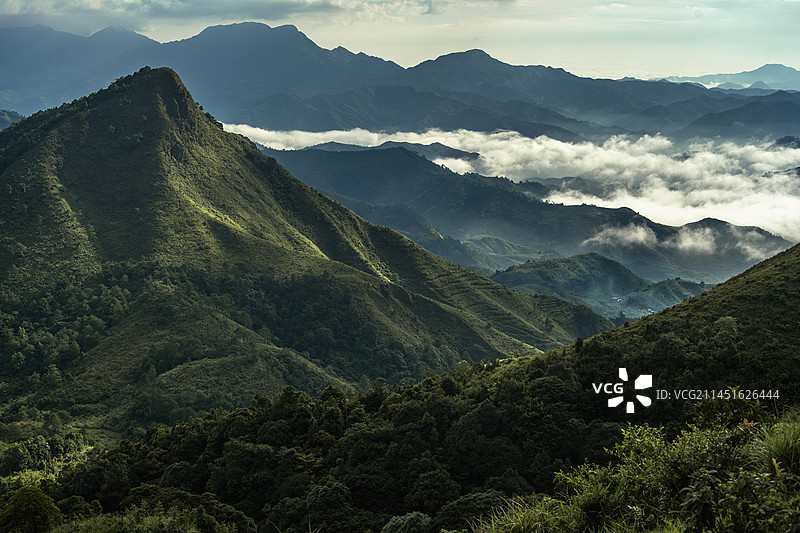 山脉云海图片素材