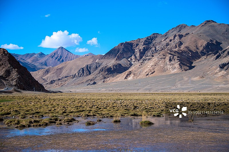 狮泉河革吉的河谷图片素材